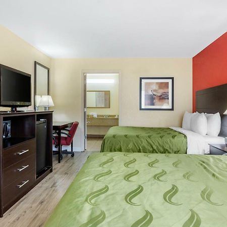 Quality Inn & Suites Lexington Exterior photo