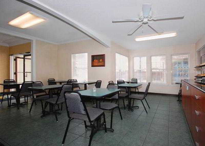 Quality Inn & Suites Lexington Restaurant photo
